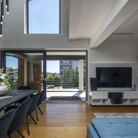 Bonavia - Crowoder Luxury Rent * Zadar