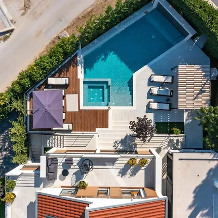 וילה Bonavia - Crowoder Luxury Rent *