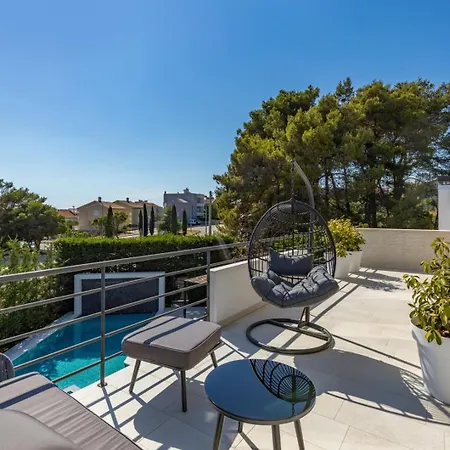 Villa Bonavia - Crowoder Luxury Rent