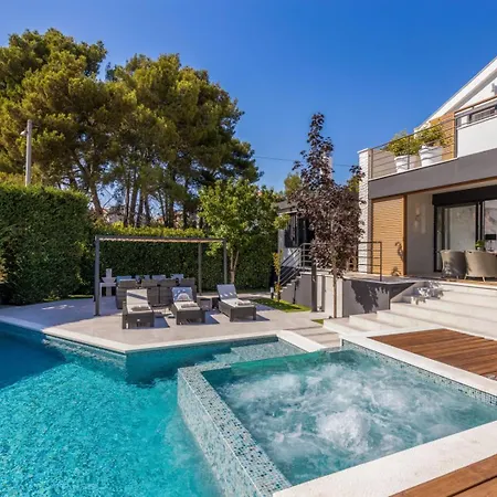 Bonavia - Crowoder Luxury Rent