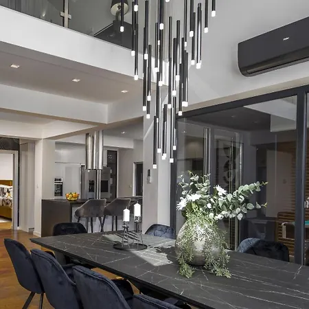 Bonavia - Crowoder Luxury Rent Zadar