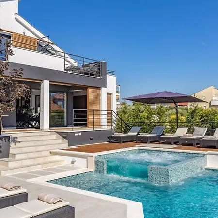 Villa Bonavia - Crowoder Luxury Rent Zadar